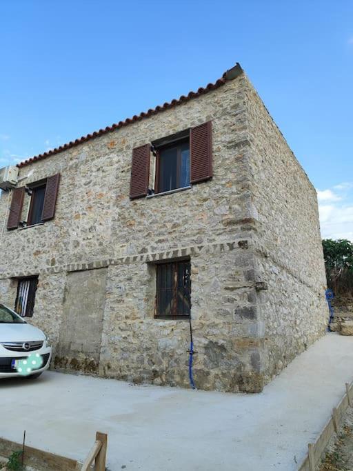 Vaki's Holiday home *