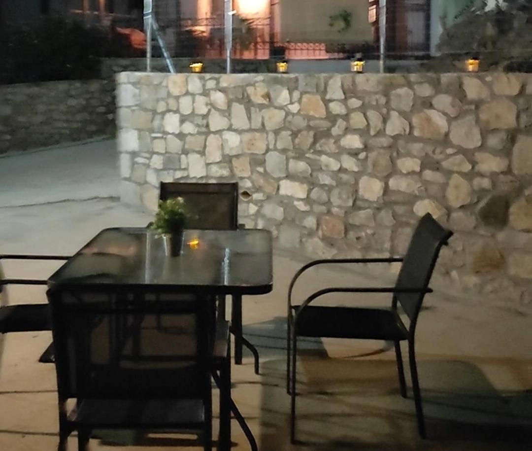 Vaki's Pylos