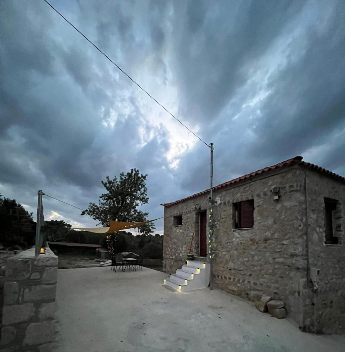 Vaki's * Pylos