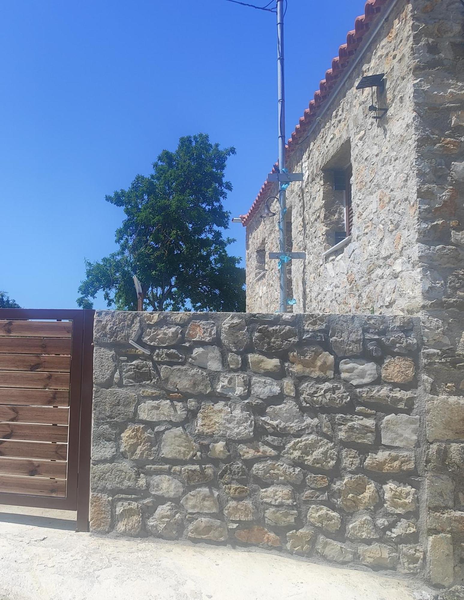 Vaki's Pylos